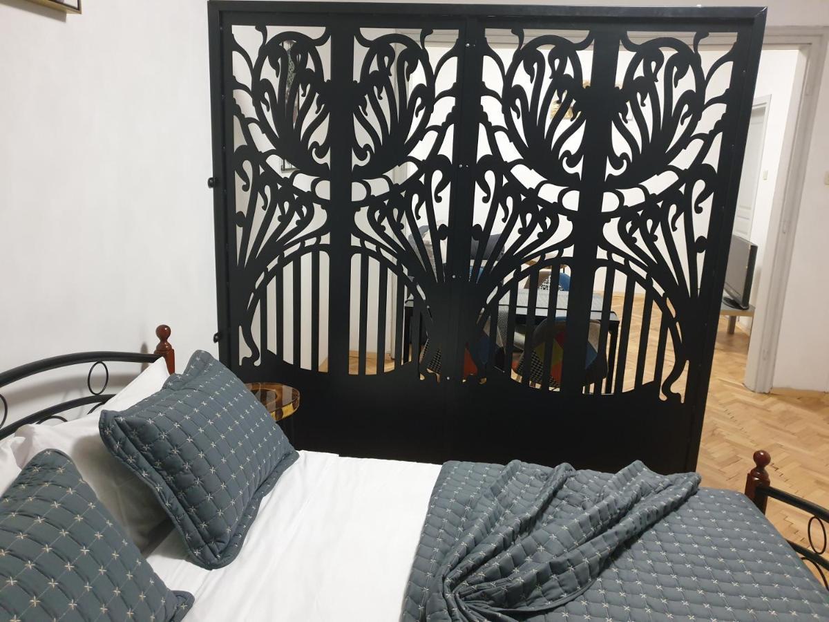Elegant Apartment โซเฟีย ภายนอก รูปภาพ